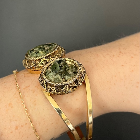 1970s Chipped Jade Clamper Bracelet - Picture 6 of 7